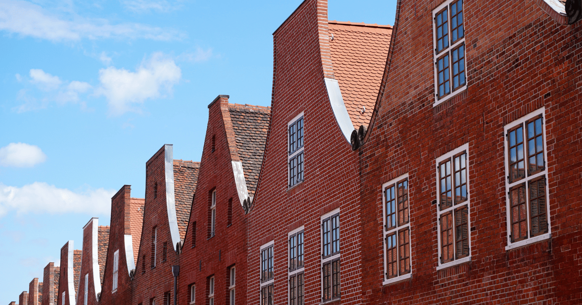 Façade maisons du nord en briques rouges 