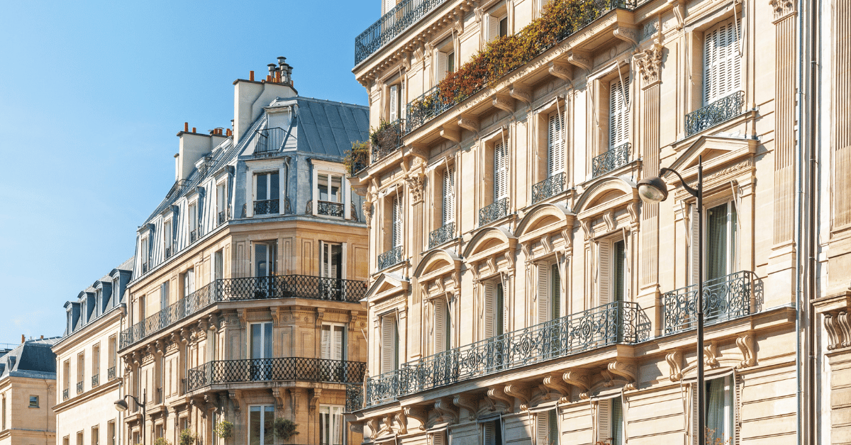Façade immeubles parisiens