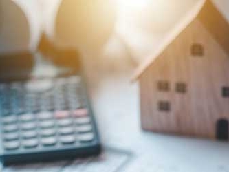 Stabilisation des prix immobiliers et allongement des délais de vente en décembre