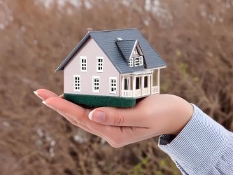 Budget 2026 : les donations familiales exonérées d’impôt pour l’achat d’un logement ancien sans travaux