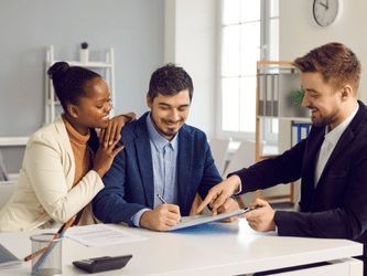 Emprunter à deux : ce que vous devez absolument savoir avant de signer votre crédit immobilier